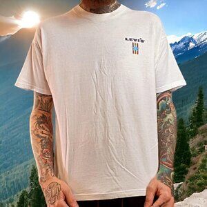 Vintage Levi’s t shirt